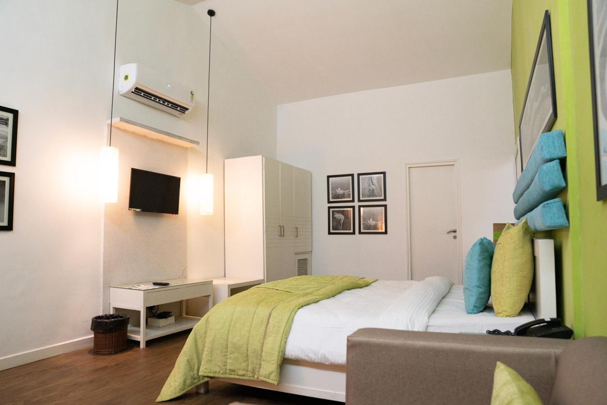 Regenta Beach House Resort, Goa Бенаулим Экстерьер фото